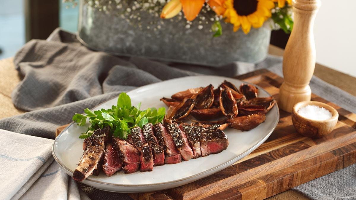 Article Cards Featured Image indoor grilling steak with shallots