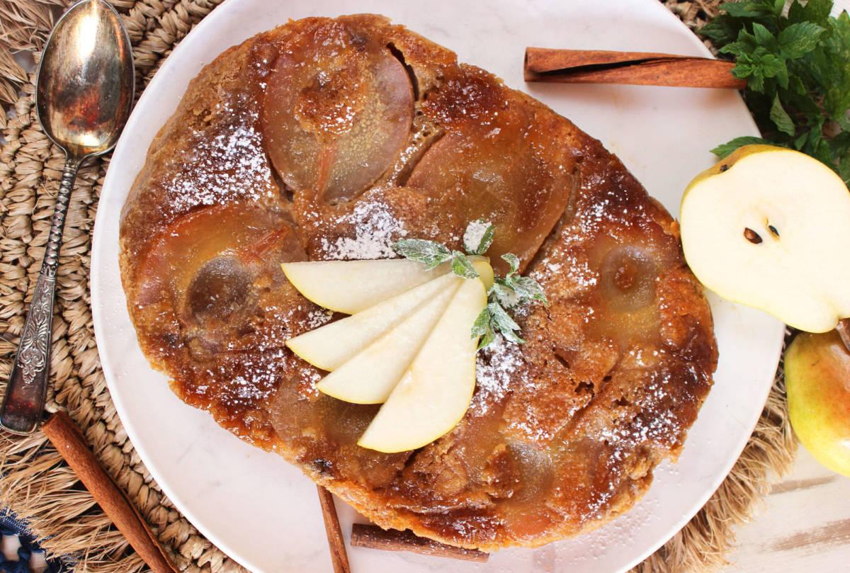 Spiced Slow Cooker Pear Cake